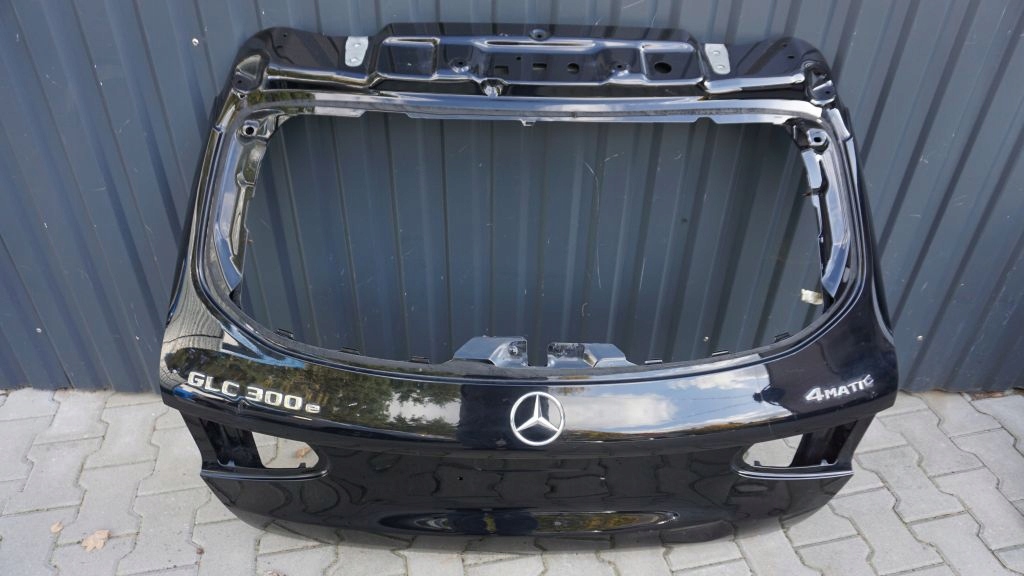 фото №1, Mercedes glc 253 - крышка багажника задняя