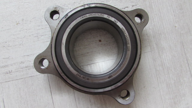 фото №1, Ступица колеса подшипник porsche cayenne 4m0407625d