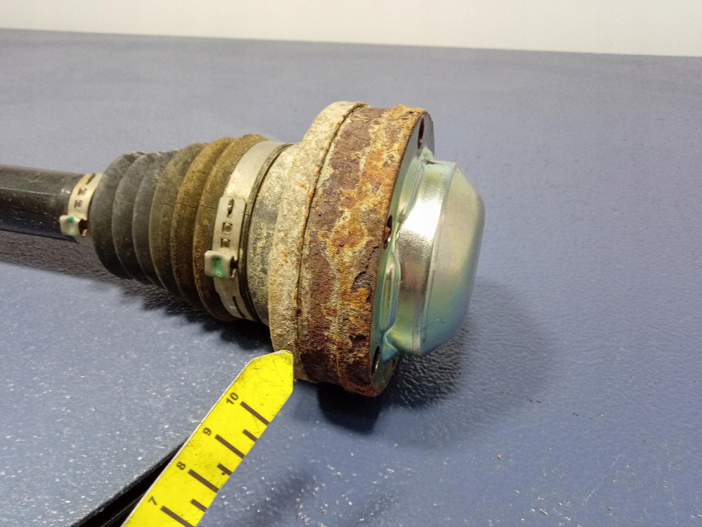 Audi a6 c7 3.0 tdi приводной вал задний  задняя 8r0501203c с Разборки