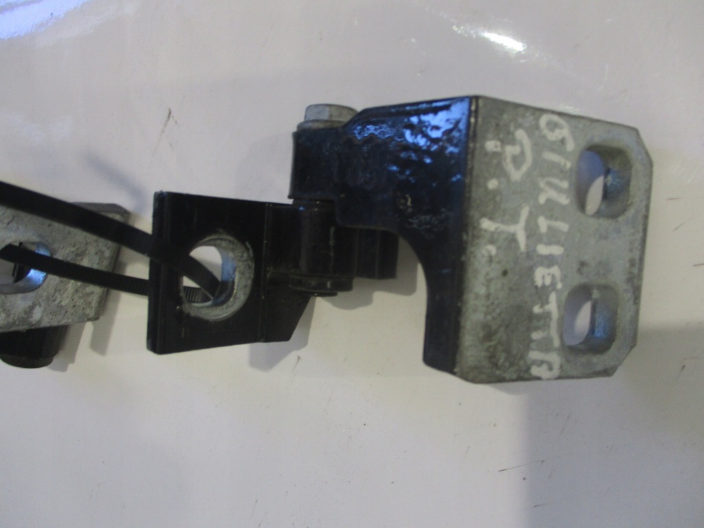 фото №2, Петля петли дверь задняя задний правый комплект alfa romeo giulietta 601/b