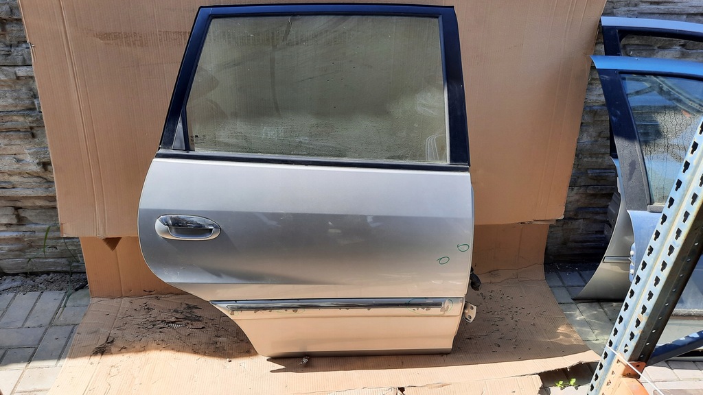 фото №1, Двері задня задні праве kia carens ii 05r