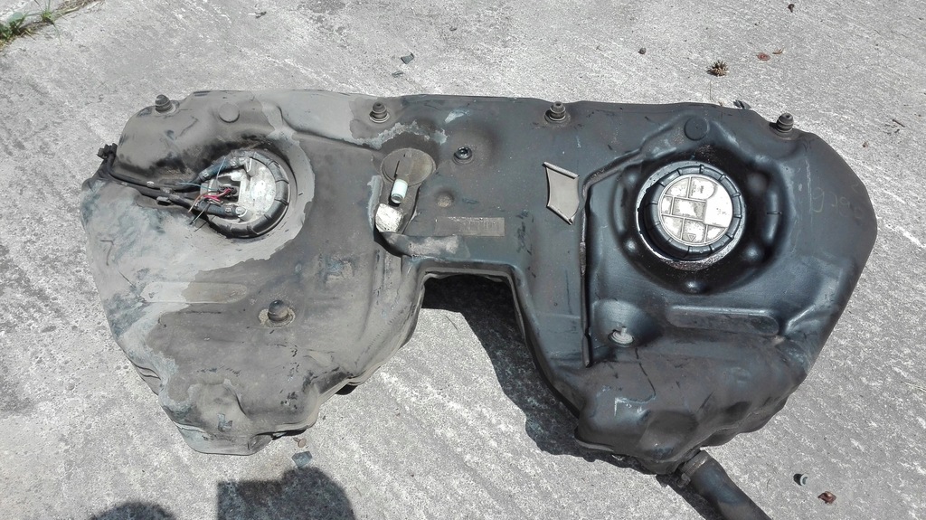 фото №2, Bak топлива mercedes w211 2003r 3,2 дизель