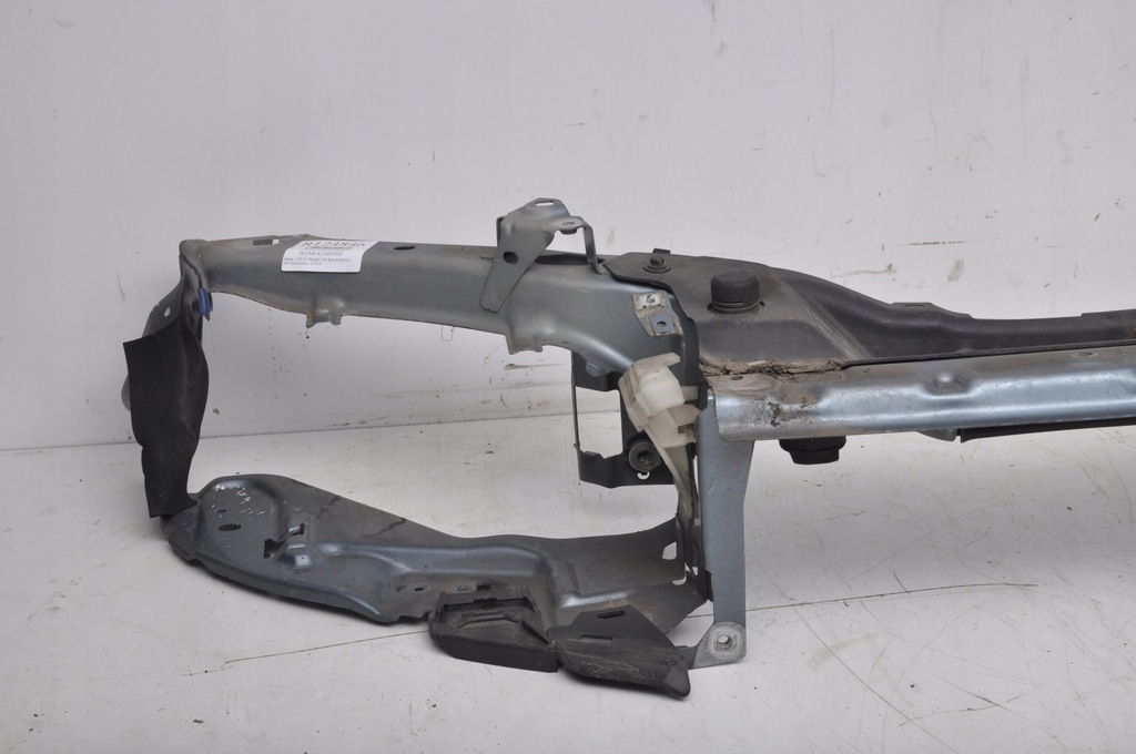 фото №7, Volvo c30 pas передний усилитель замок направляющая