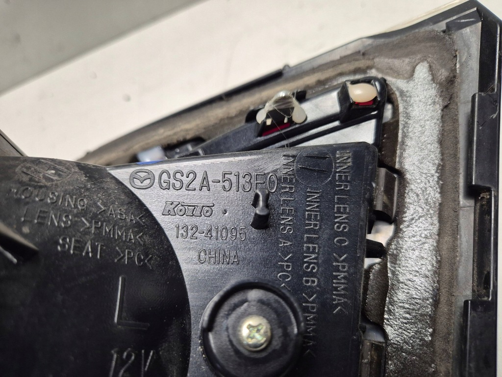 фото №6, Лампа лівий задня w кришка mazda 6 ii gh kombi 07-10 gs2a-513f0 пошкоджена