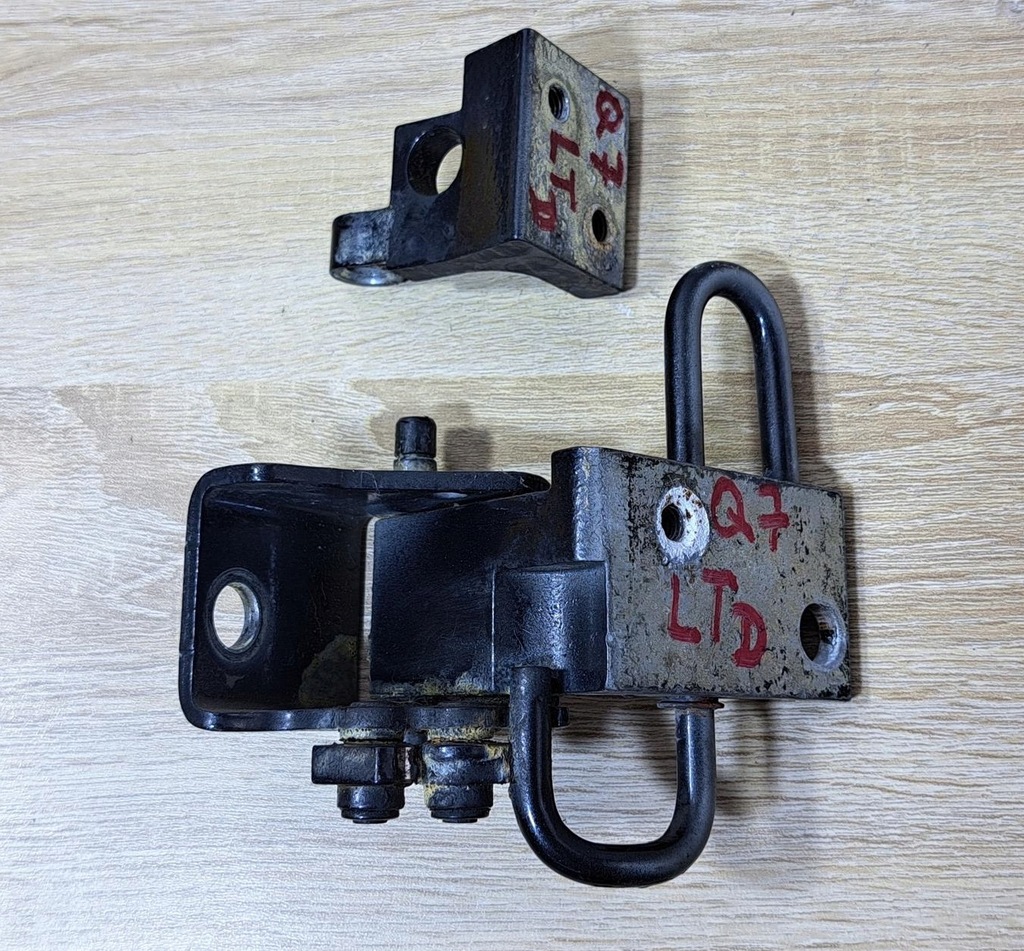 фото №1, Audi q7 4l lz7l петлі двері ліва лівий задня пара комплект #