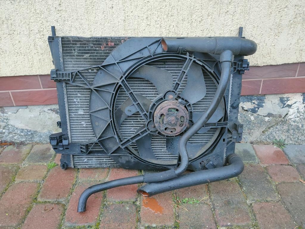 Pas передний лампа правая левая trafic ii,vivaro 1.9dci Оригинал