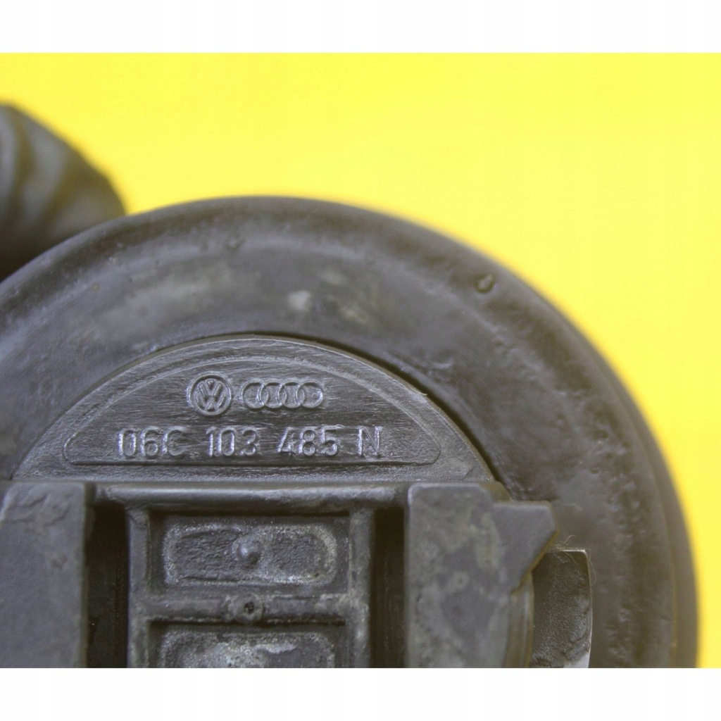 Крышка клапанов 1.9 tdi 8v bls bxe skoda octavia 2 vw audi 03g103469m Доставка