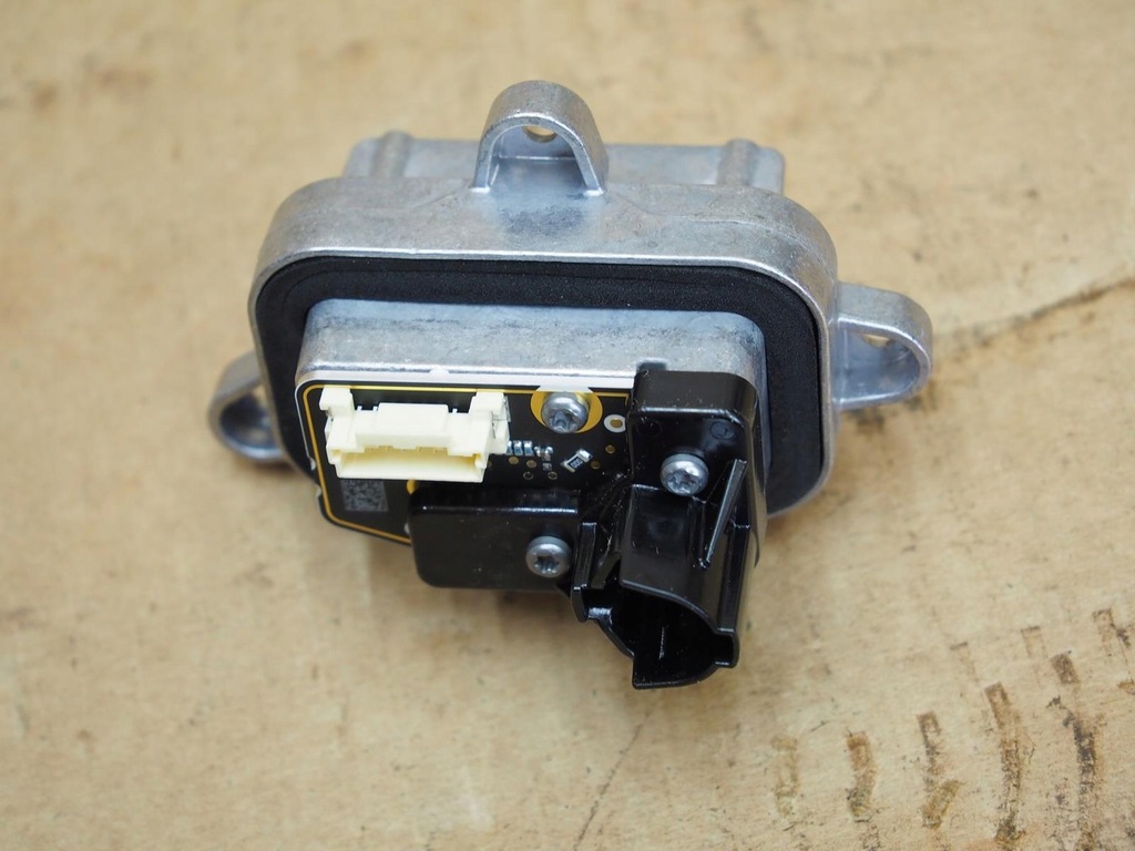 фото №1, Skoda kodiaq lift правый поворотник модуль led