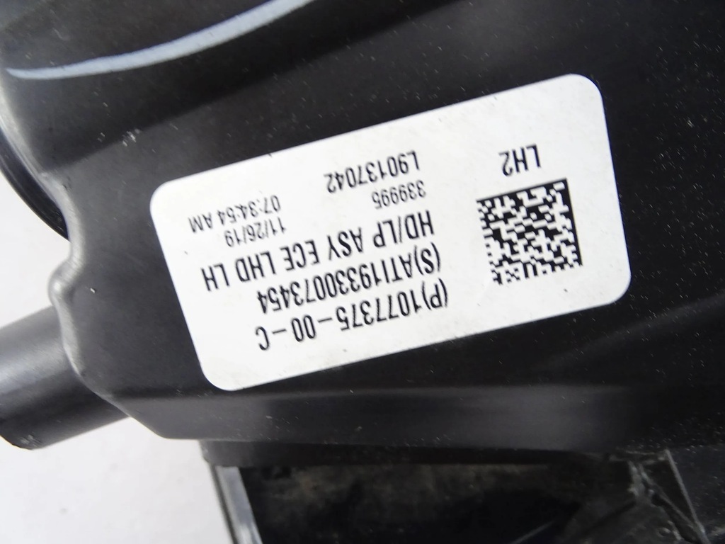 фото №8, Лампа перед передня ліва tesla 3 full led