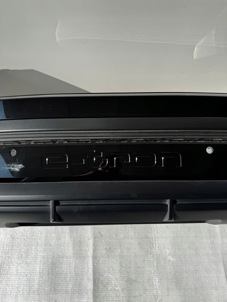 фото №6, Задній бампер бампер задня audi e-tron 89a гарний!