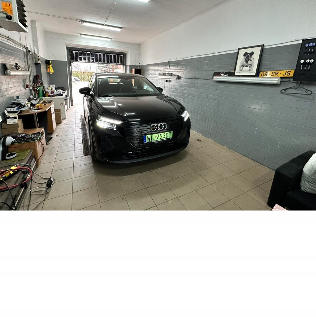 фото №9, Audi a7 c7 4k монтаж камеры заднего вида камера заднего вида