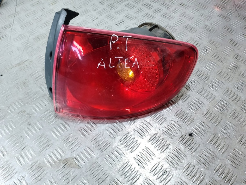 фото №1, Лампа задня права seat altea