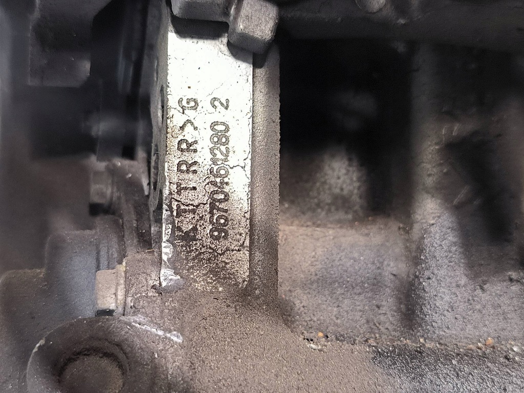 фото №8, Двигатель kompletny 9h05 1.6 hdi citroen c4 aircross