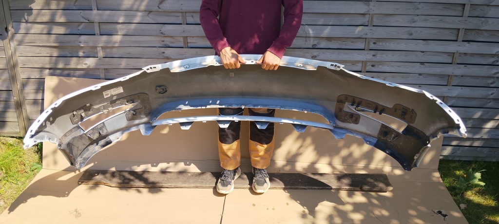 Бампер перед передний tesla model y 20-24rok 1540104-06-c оригинал Киев