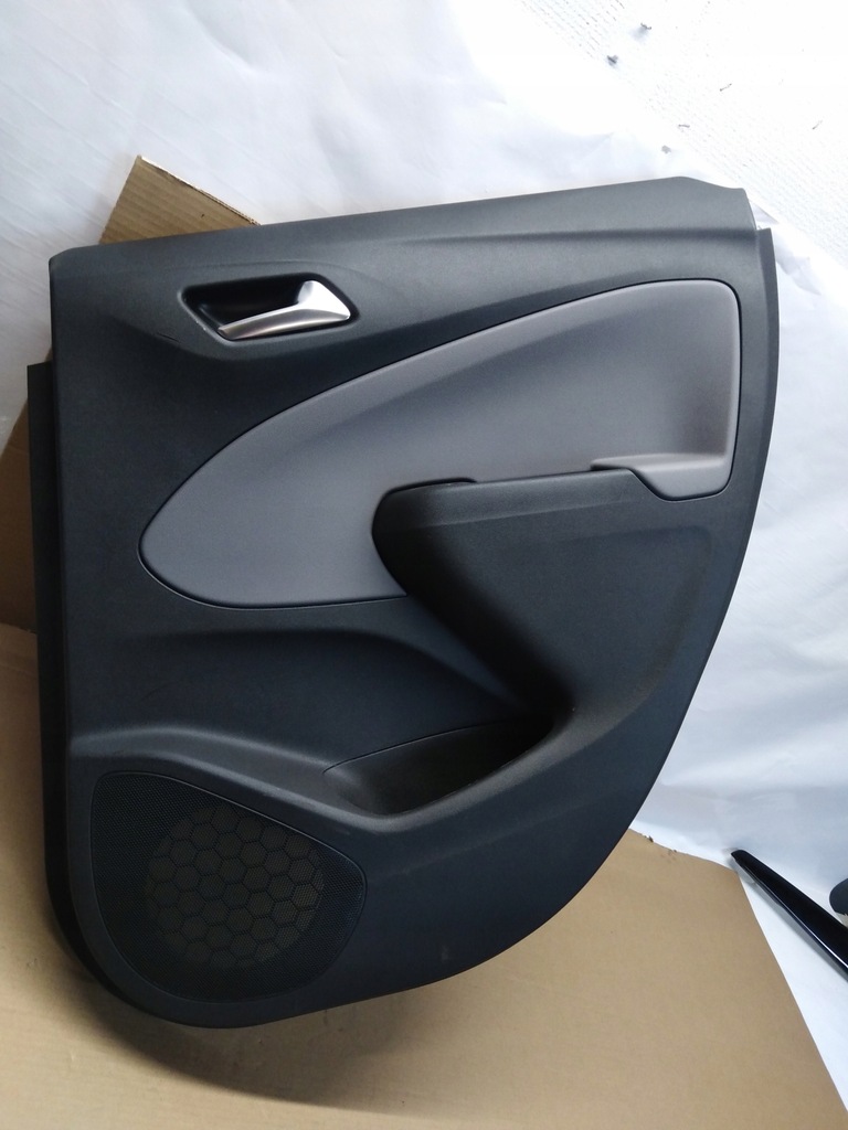 фото №1, Opel crossland x обшивка дверь обивка задняя правая