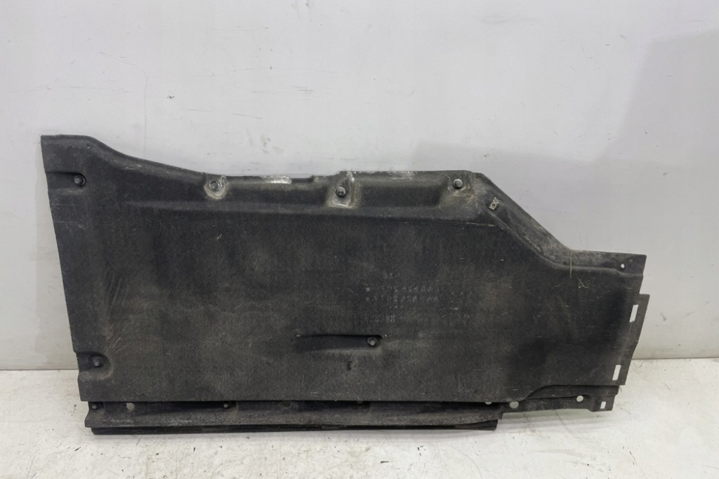 Левая накладка подвеска audi a4 8w2, b9 8w0825207 2.0l дизель 110kw 2015 Цена