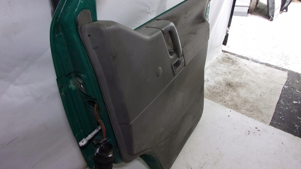 фото №7, Обшивка дверь правый перед vw transporter t4