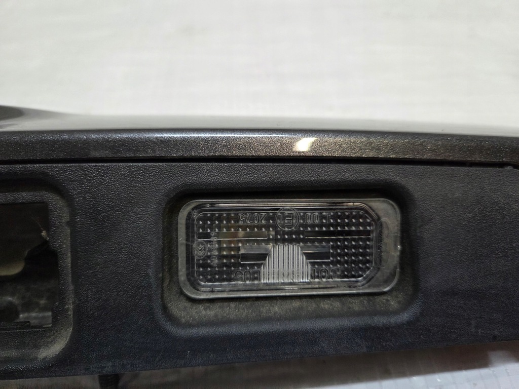 фото №8, Ford mondeo mk5 накладка крышки багажника kombi ds73-n43400-a