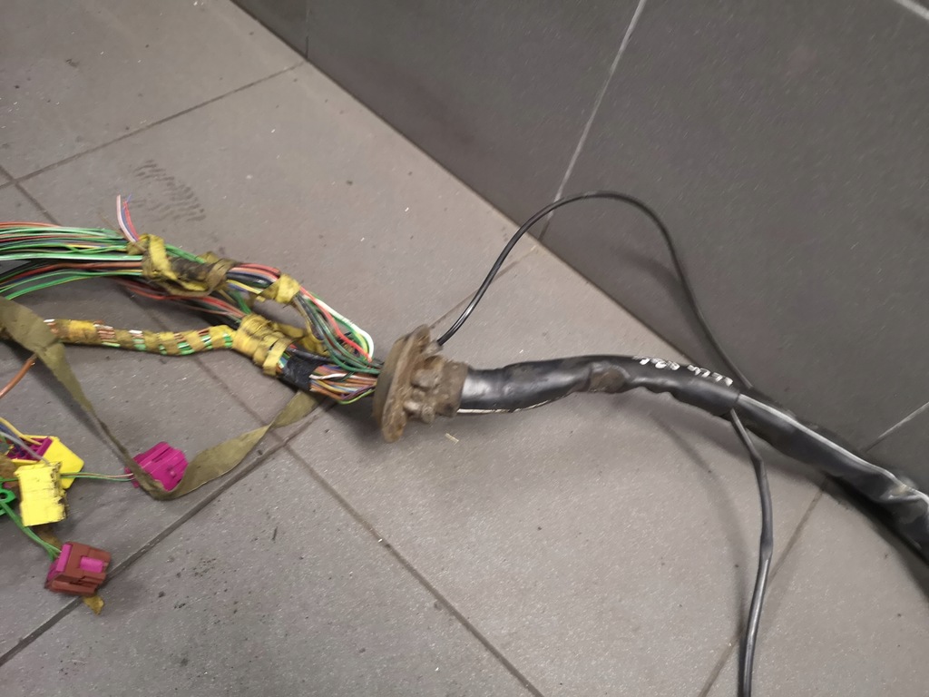 фото №8, Жгут двигателя audi a6 c4 2.6 abc eu