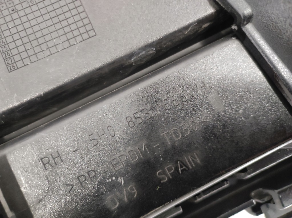 фото №11, Бампер перед передний vw golf viii 8 gti r-line 5h0807221 5h0853666h