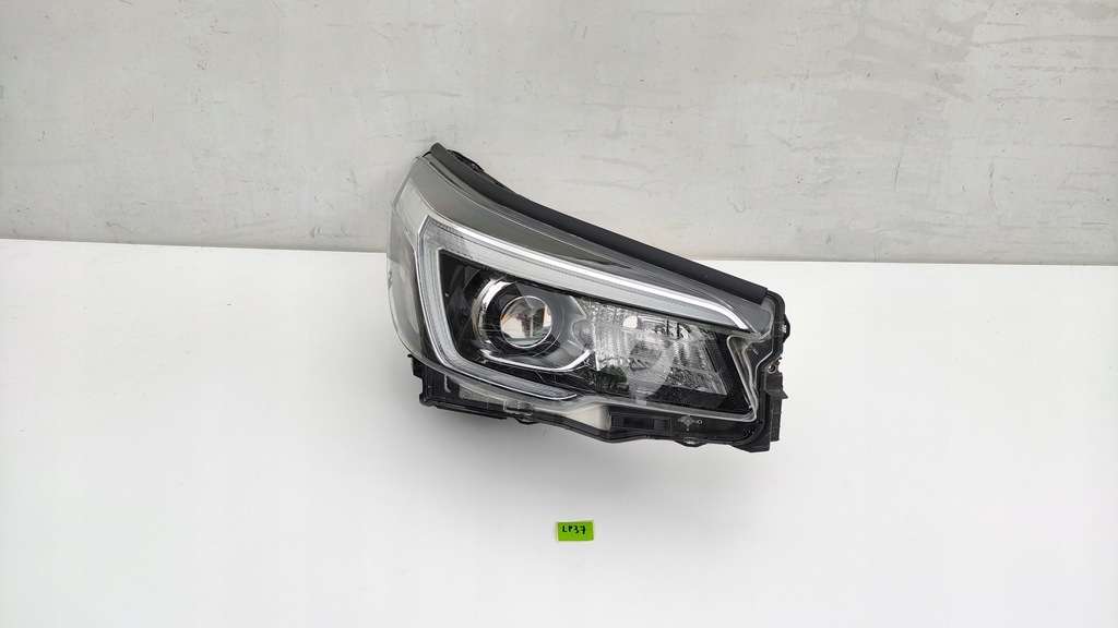 фото №1, Subaru forester 5 v 2019 лампа full led правый перед передняя lp37