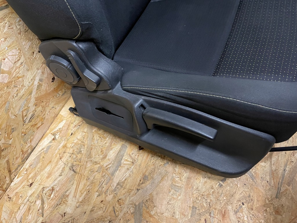 фото №4, Сиденье правый перед пассажир renault scenic iii 3