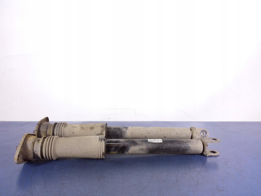 фото №1, Kia sportage iii амортизаторы задние комплект