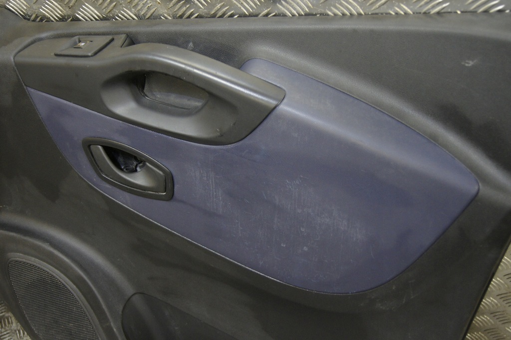 фото №6, Обивка дверь набор traffic iii vivaro b