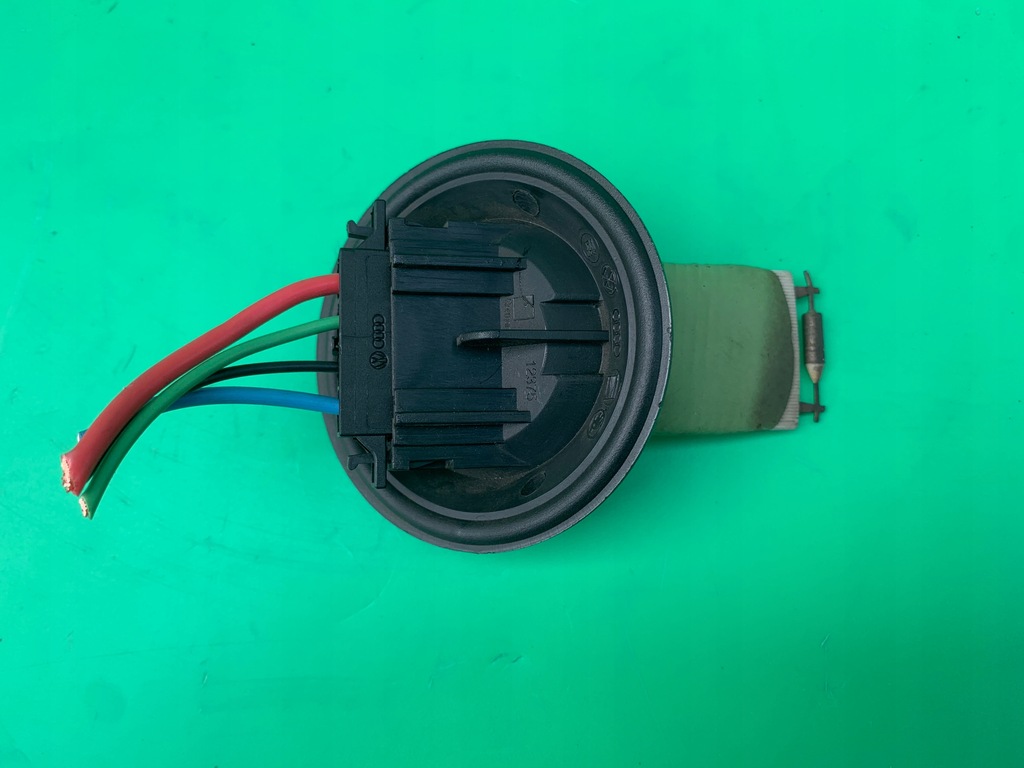 фото №1, Резистор резистор вентилятор seat cordoba ii 6l 02-