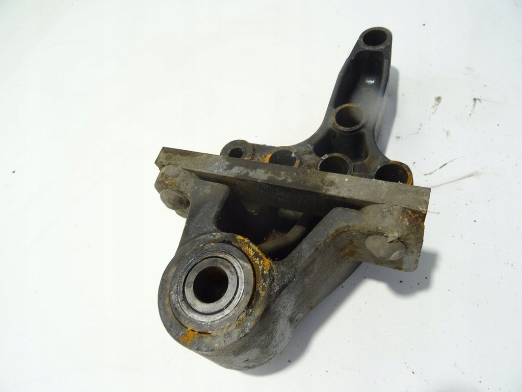 фото №4, Кронштейн рессора перед правое renault t 21575601