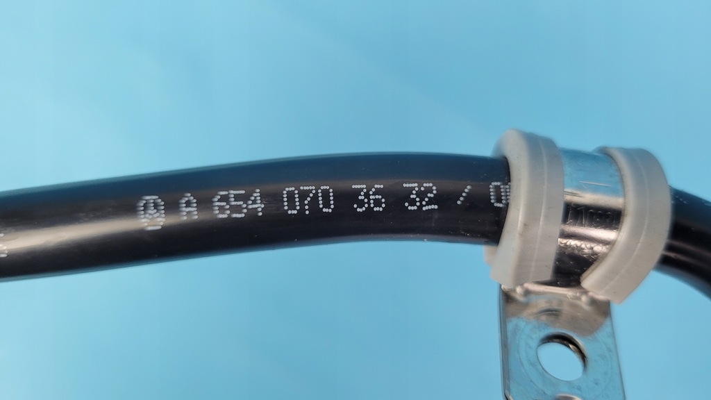 фото №12, Mercedes w206 c220 21r шланг вакуумa a6540703632