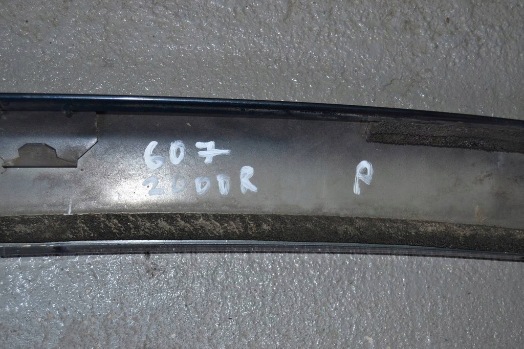 фото №8, Молдинг стекло лобовое правая peugeot 607