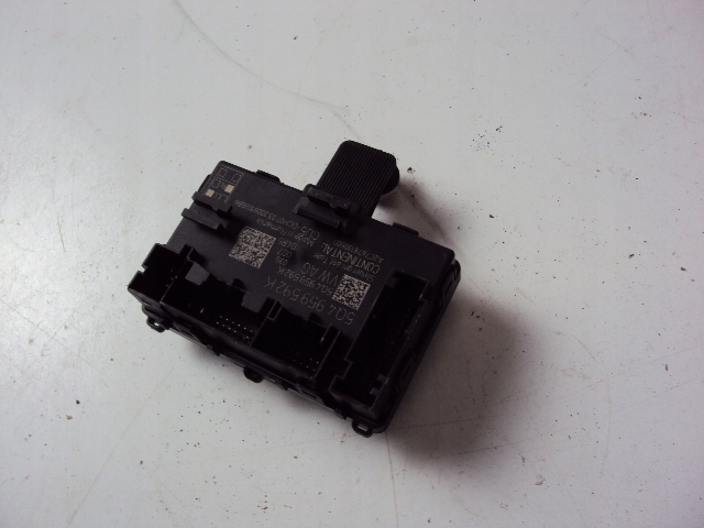 фото №1, Модуль дверь правый перед audi a1 ii 19-