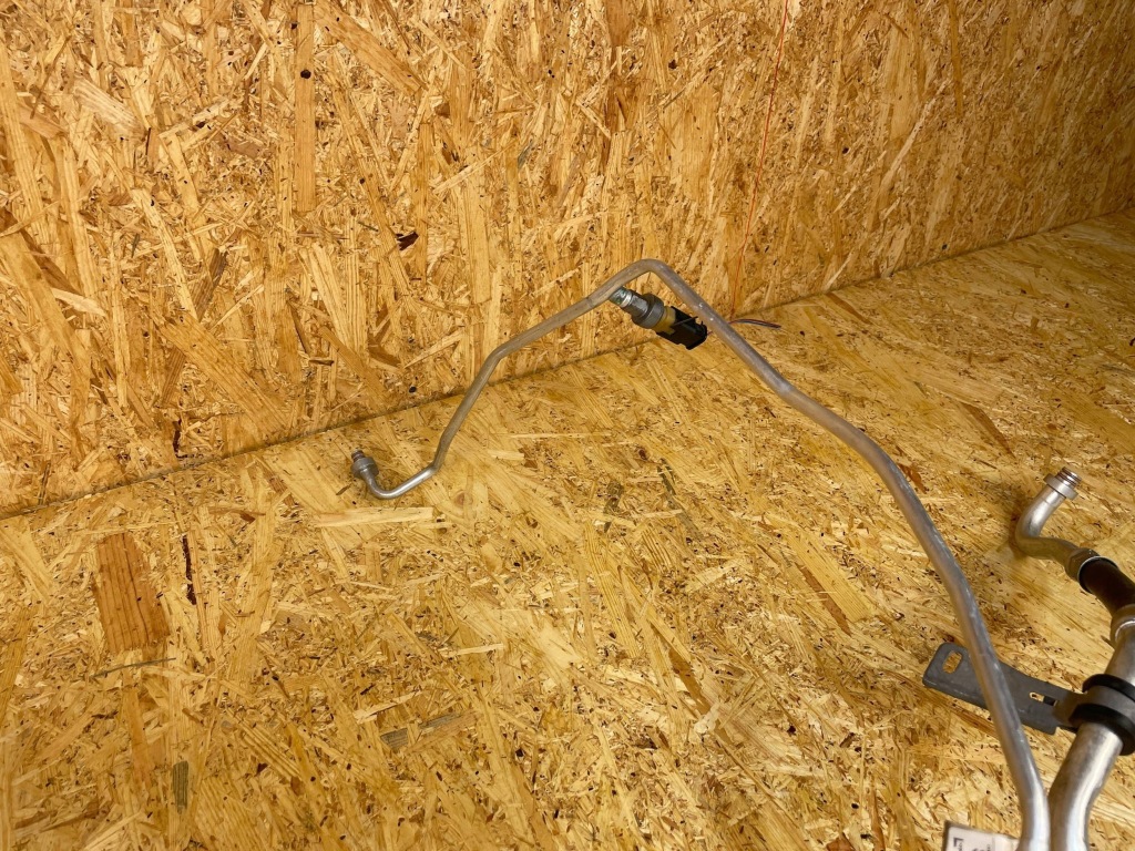 Пабтрубок  трубка шланг кондиционера opel crossland x 93476787 1.2 thp 2017- Доставка