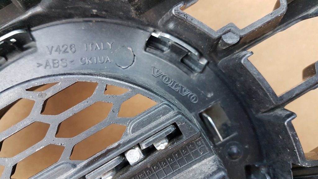 фото №15, Решётка радиатора решётка радиатора volvo xc60 ii r-design 17-