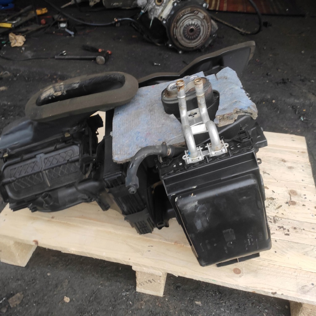 фото №6, Отопитель корпус audi a2 8z1820003