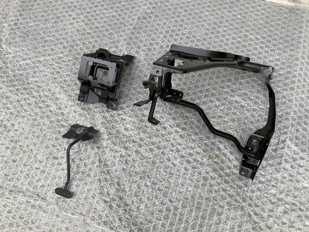 Купити Mercedes-benz оригінальний номер a2076200785