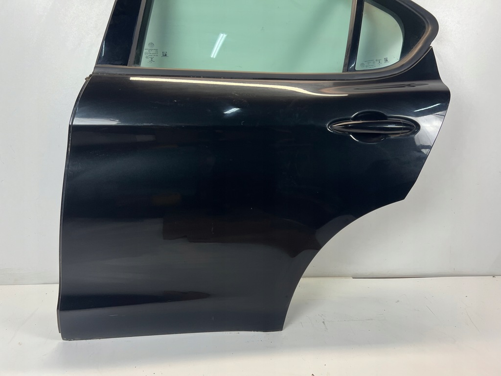 фото №2, Alfa romeo stelvio дверь правое левая задние