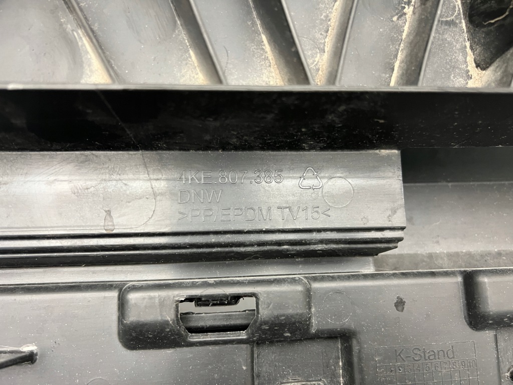 Audi e-tron 4ke бампер задний задняя pdc оригинал oem 18- Киев