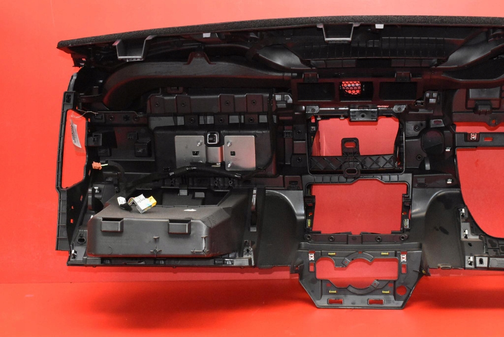 фото №13, Приборная панель приборная консоль приборная панель eu dacia duster 2 ii 17-21