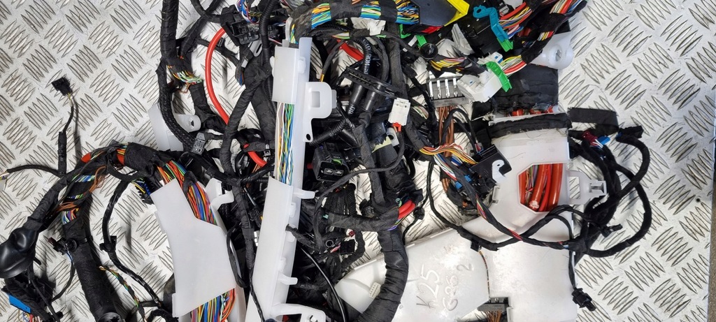 фото №9, Bmw оригинальный номер 5a68282 4' g26 i4 жгут электропроводка кабины автомобиля e40 2023 rok