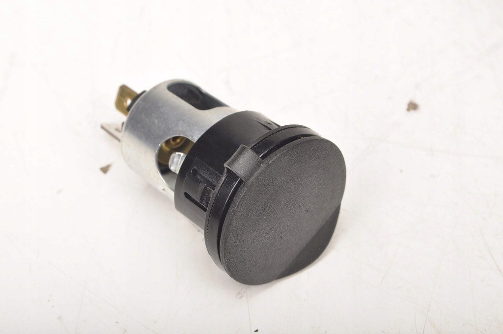 фото №1, Aston martin db7 прикурювач