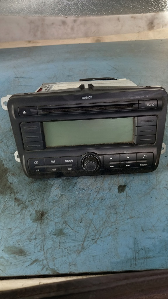 фото №1, Радио skoda fabia van 09r