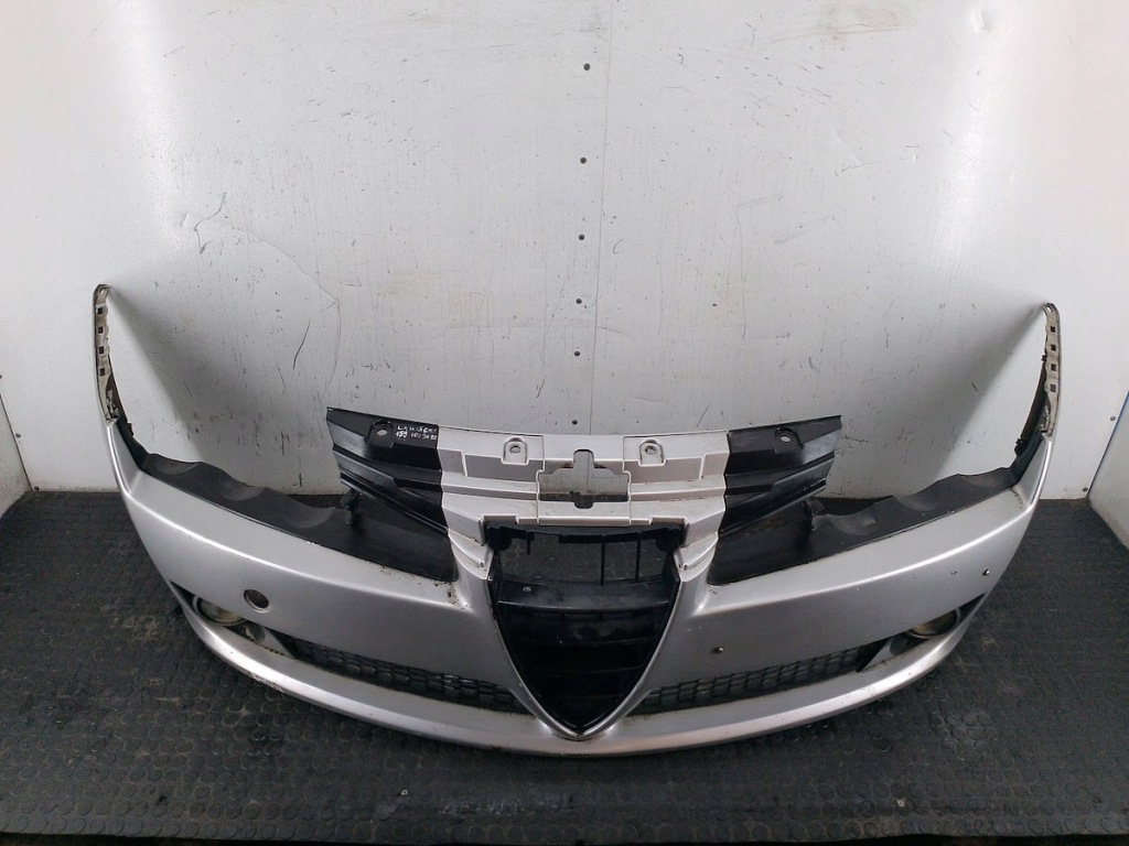 Бампер перед alfa romeo 159 565/a Ціна
