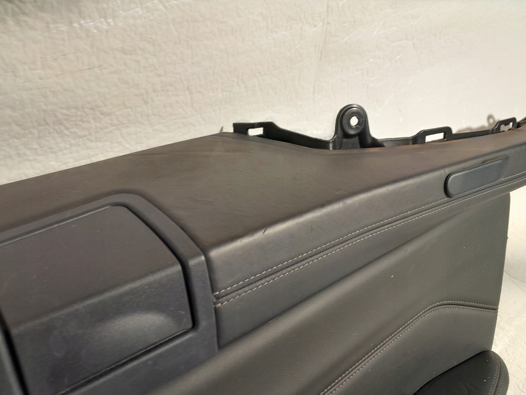 фото №6, Bmw x7 g07 обшивка багажника 3 rzedu сидений подлокотник переключатели