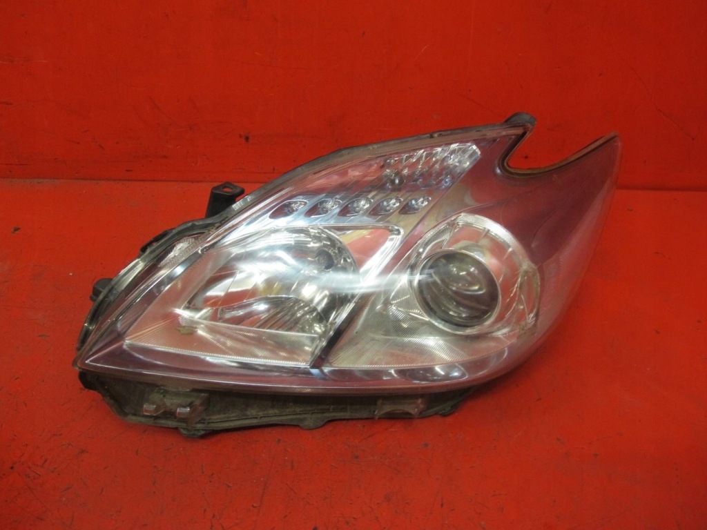 фото №1, Toyota prius 3 iii w3 лампа фара ліва перед передня europa