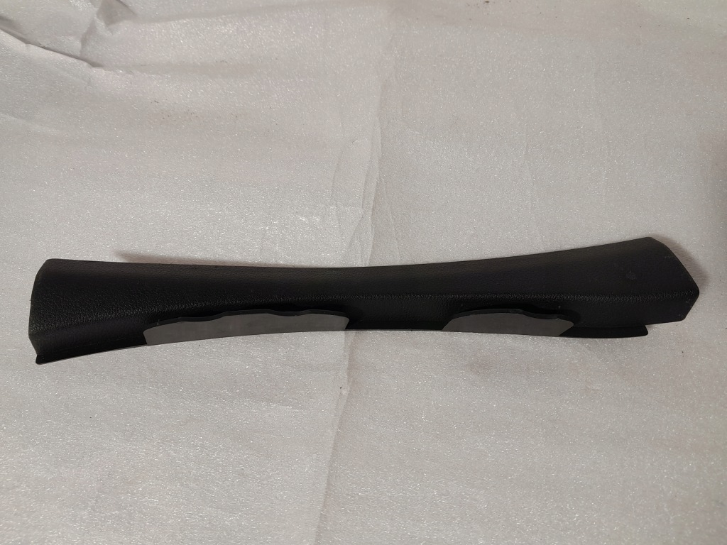 фото №1, Audi a3 s3 8v молдинг консоли левая 8v0868203
