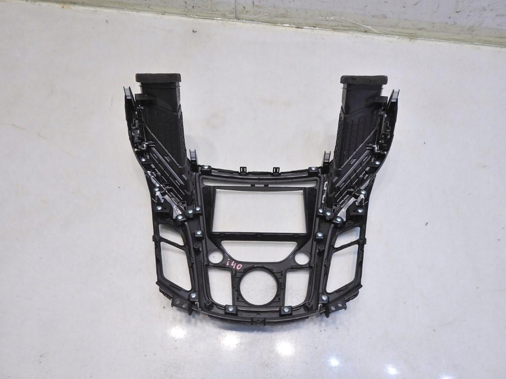 фото №3, Рамка защита радио панель hyundai i40 u09c673810