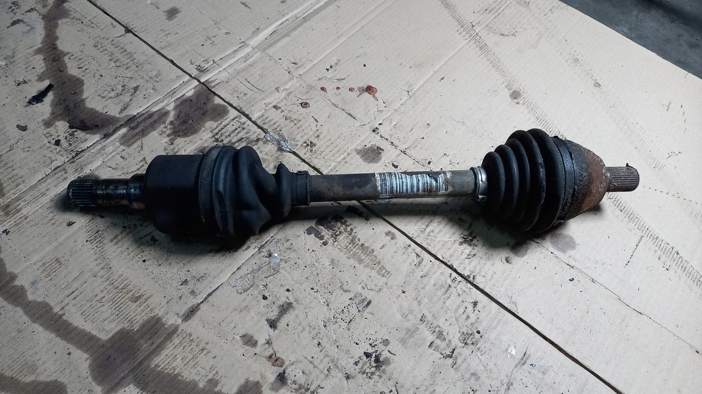 фото №1, Приводной вал левая 30735582 volvo v50 s40 ii 1.6 hdi