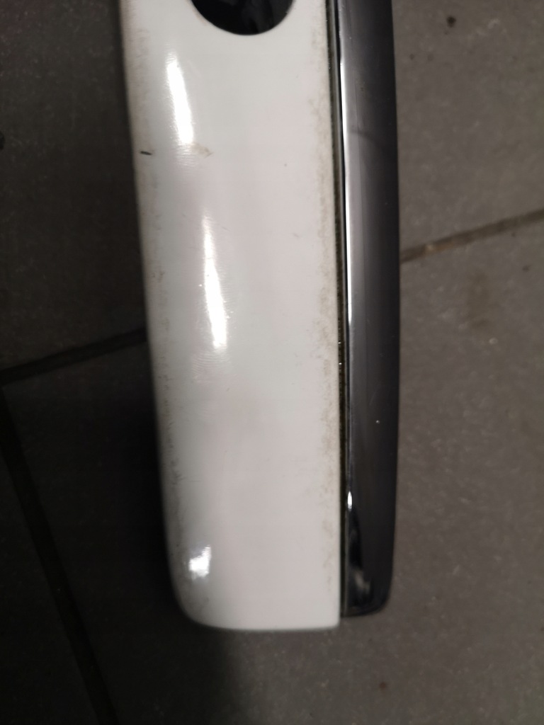 фото №8, Молдинг бампера ліва audi a8 d3 білий 4e0807223a